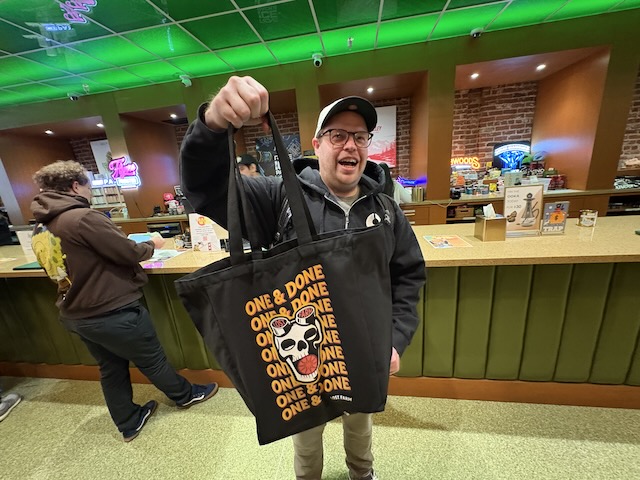 moe greens doorbuster customers